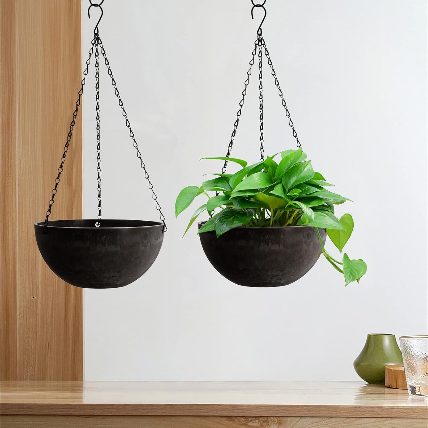 DEAYOU 2 Pack Resin Hanging Planters for Indoor Plants, 10" Hanging Flower Pots with Drainage Holes, Hanging Baskets with Chain and Hook for Garden, Outdoor, Balcony Decor (Marble Pattern)