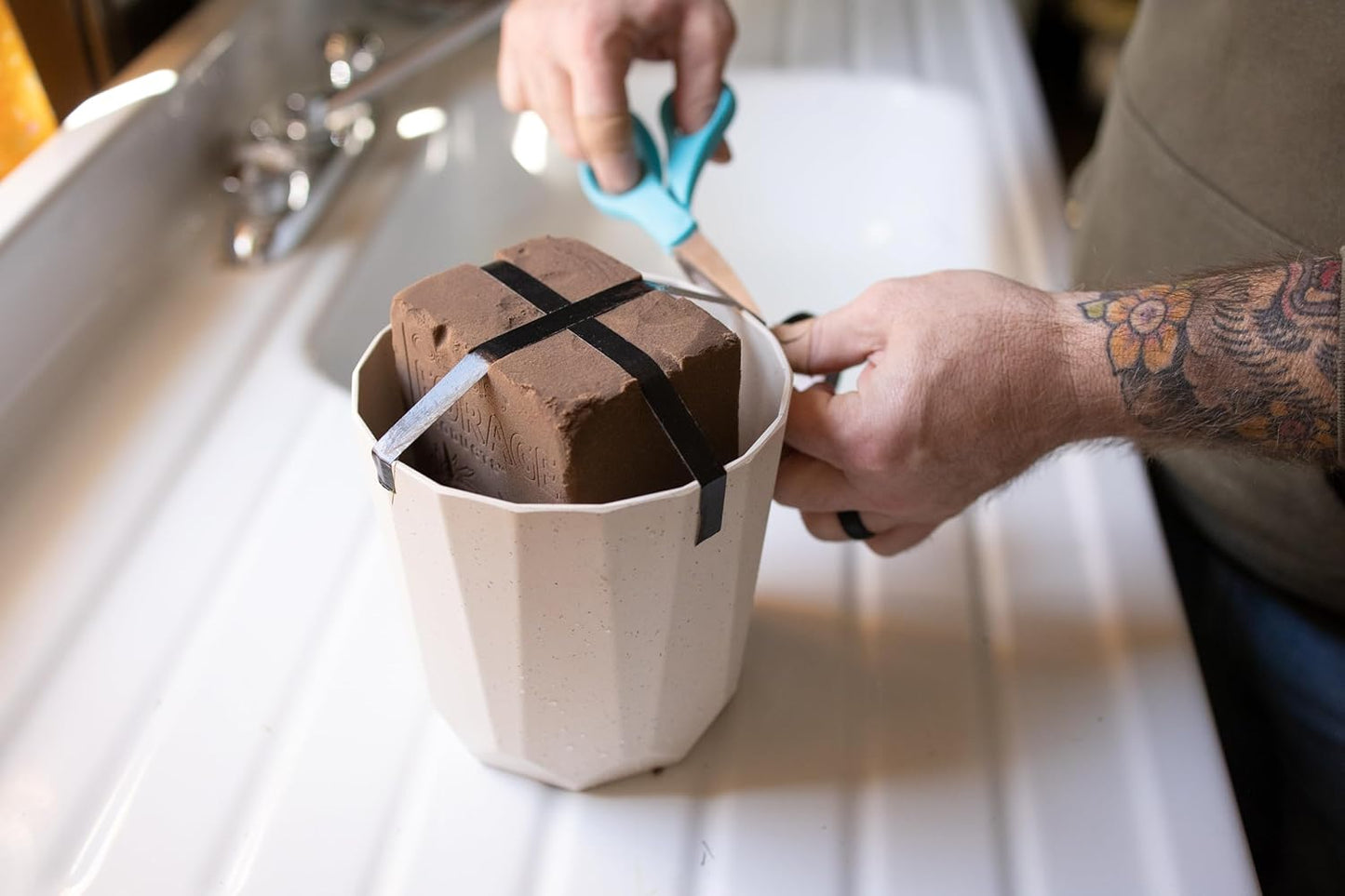 OASIS Forage Precision-Cut Floral Stem Shears | Stainless Steel Serrated Double Walled Blades | Bright Blue Ergonomic Handle