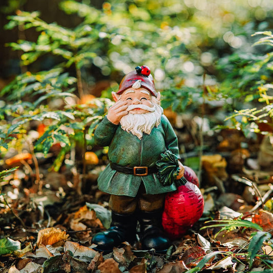 Topadorn Gnomes Figurine Resin Sculpture Garden Gnome Drag a Brunch of Radishes Statue with a Ladybug for Indoor Outdoor Decor, Radish Harvest 10 Inch, Weatherproof Garden Gnome Yard Statue Decor