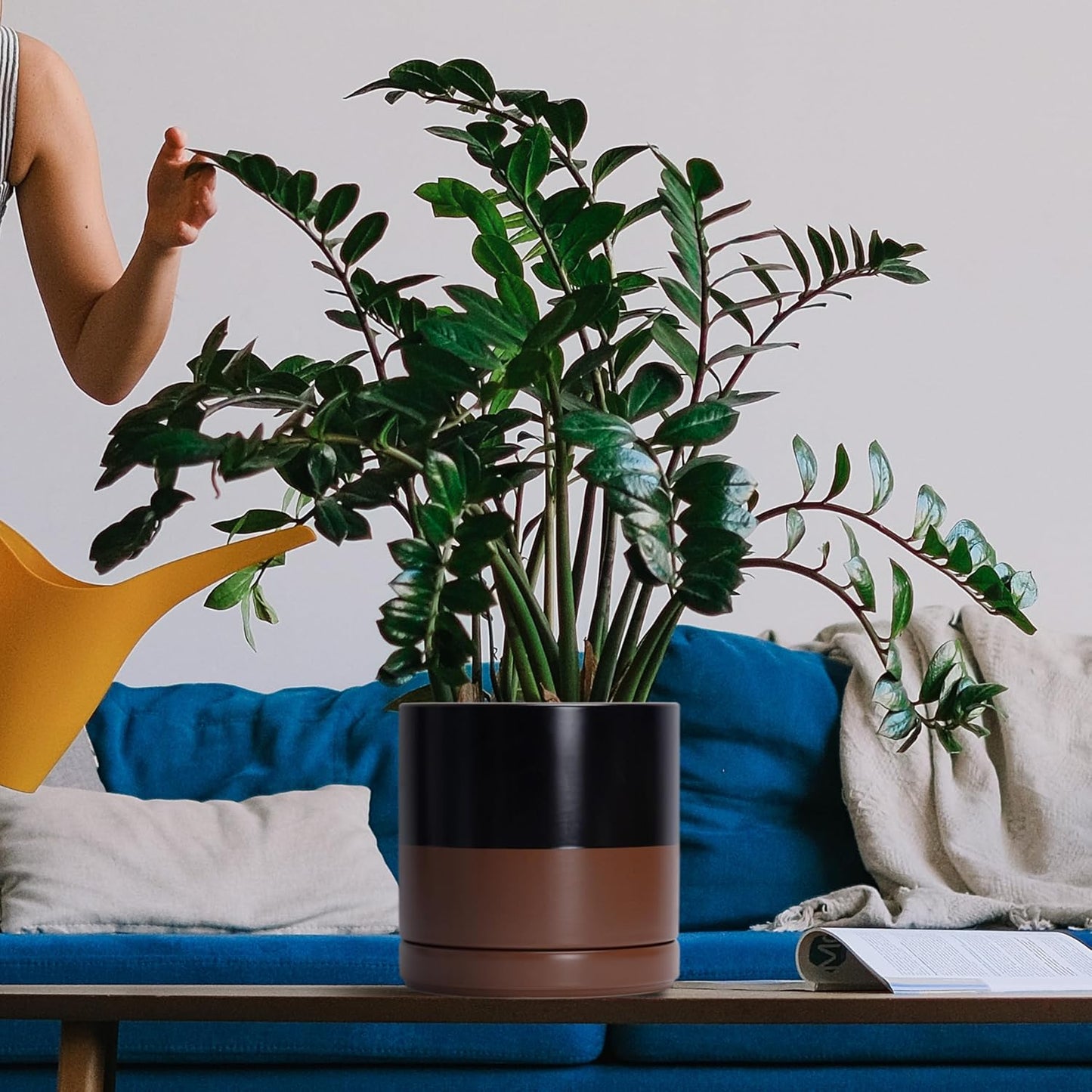 D'vine Dev 4 Inch & 6 Inch & 8 Inch, Set of 3 Round Ceramic Planter Pot with Drainage Hole and Saucer, Black/Speckled Tan, 94-T-M-7