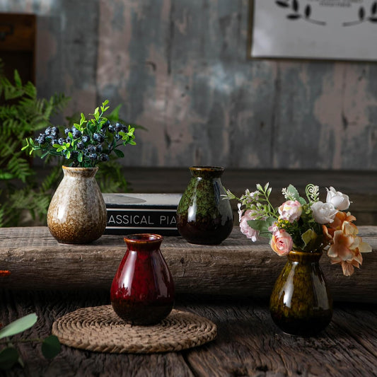 JOJUNO Glazed Rustic Bud Vase Set of 4 - Small Ceramic Mini Pottery Vases in White, Yellow, Green, Red - Ideal for Fresh & Dried Flowers - Modern Farmhouse Décor for Living Room, Shelves, Dining Table