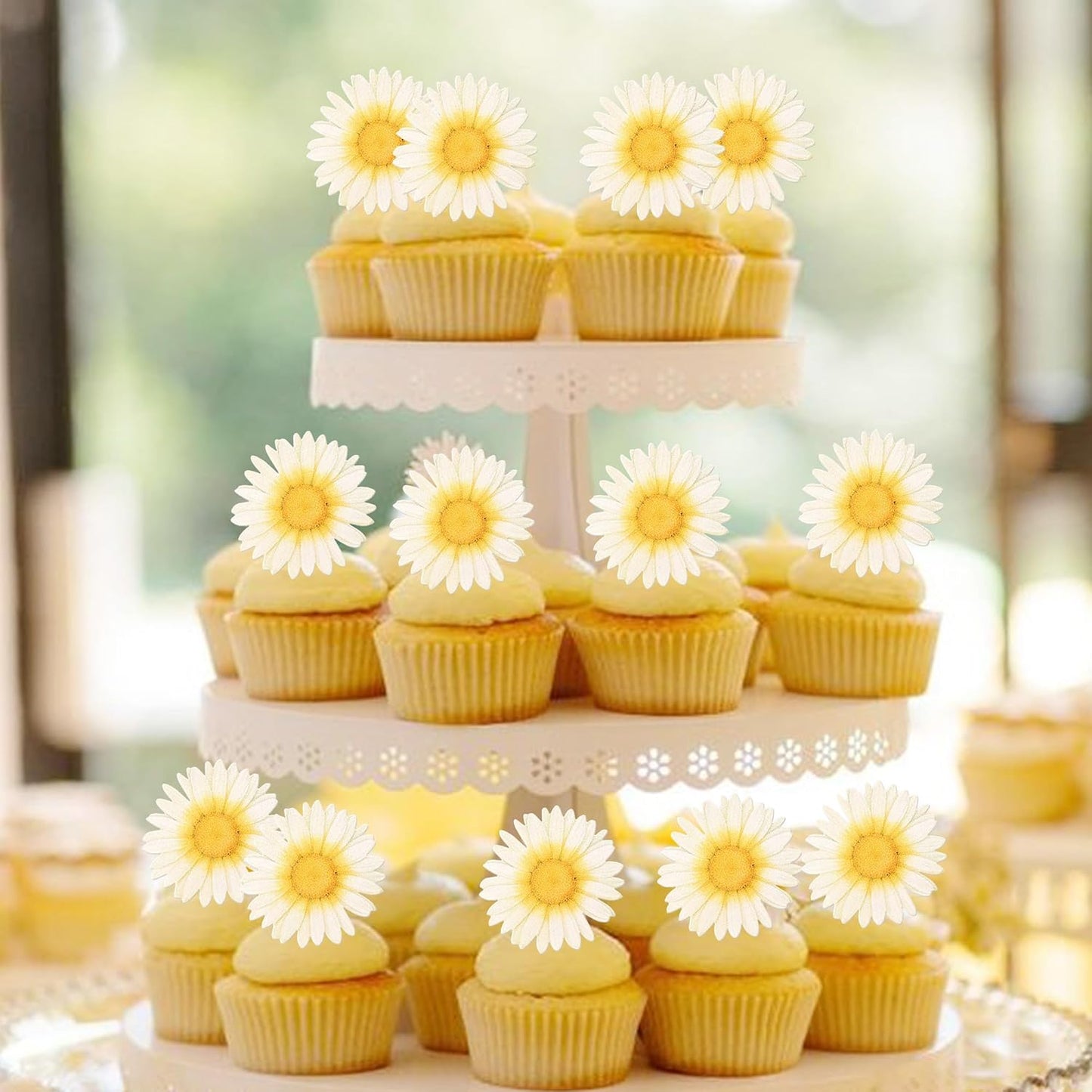 60 PCS Edible Daisy Cupcake Toppers Wafer Paper Flower Birthday Party Decorations Edible Sunflower Cupcake Picks for Baby Shower Spring Wedding Birthday Party Cake Food Decorations Supplies White