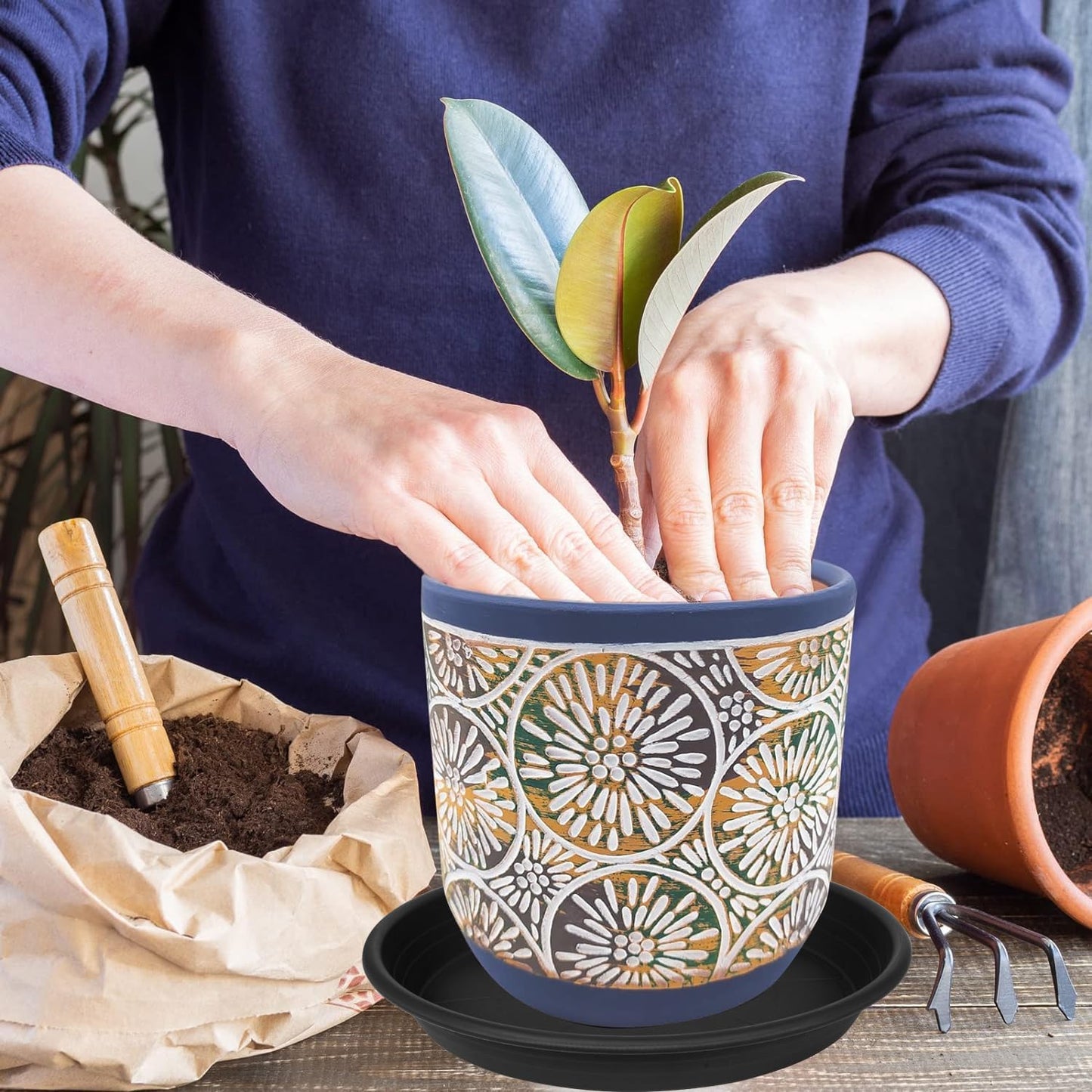 6 Pack Plant Saucer Plant Tray, 4 6 8 10 12 13 15 17 19 inch Plant Trays for Pots, Heavy Duty Plant Trays for Indoors no Holes, Plastic Plant Saucer for Planter, Bird Bath Bowls (6", Black)