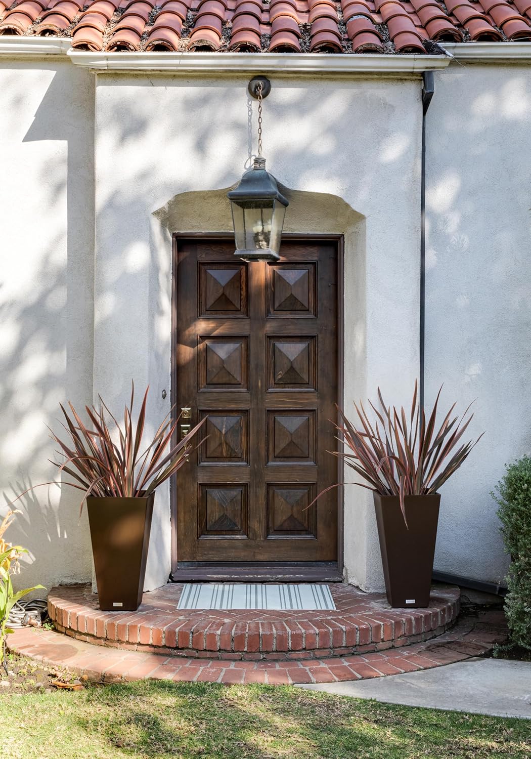 Veradek V-Resin Indoor/Outdoor Taper Planter (26 inch, Espresso)