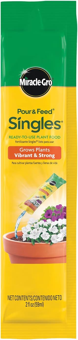 Miracle-Gro Pour & Feed Singles Ready-To-Use Liquid Plant Food - Pre-Measured Liquid Plant Fertilizer for Potted Plants, 2 oz. Singles