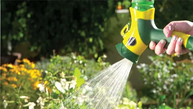 Miracle-Gro LiquaFeed All Purpose Plant Food Refills, Plant Fertilizer, 16 fl. oz., 4 Bottles/Pack (6-Pack)