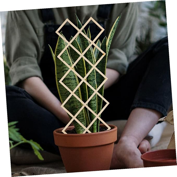 Wooden Climbing Plant Trellis for Indoor Gardens Honeycomb Support Frame Easy Assembly Plant Rack for Vines Orchids Tomatoes Indoor Climbing Vegetable Support