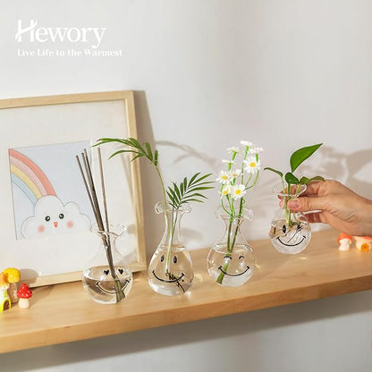 Hewory Smiley Face Glass Planter: 4 PCS Cute Propagation Stations for Hydroponic Plants Cutting Flowers - Clear Terrarium Propgation Vases Jars for Home Office Decor Plant Lover Gifts