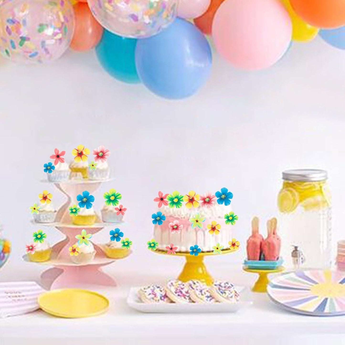 35 PCS Edible Flowers Cupcake Toppers Wafer Paper Flower Wedding Cupcake Picks Edible Flowers Cake Decorations for Spring Bridal Engagement Baby Shower Birthday Party Cake Decoration Supplies
