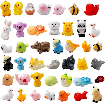 42pcs Mini Resin Animal 42 Styles Figures Bulk Tiny Resin Animals Little Miniature Small Animal for Micro Fairy Garden Landscape Accessories Dollhouse Hide Crafts Decor Aquarium