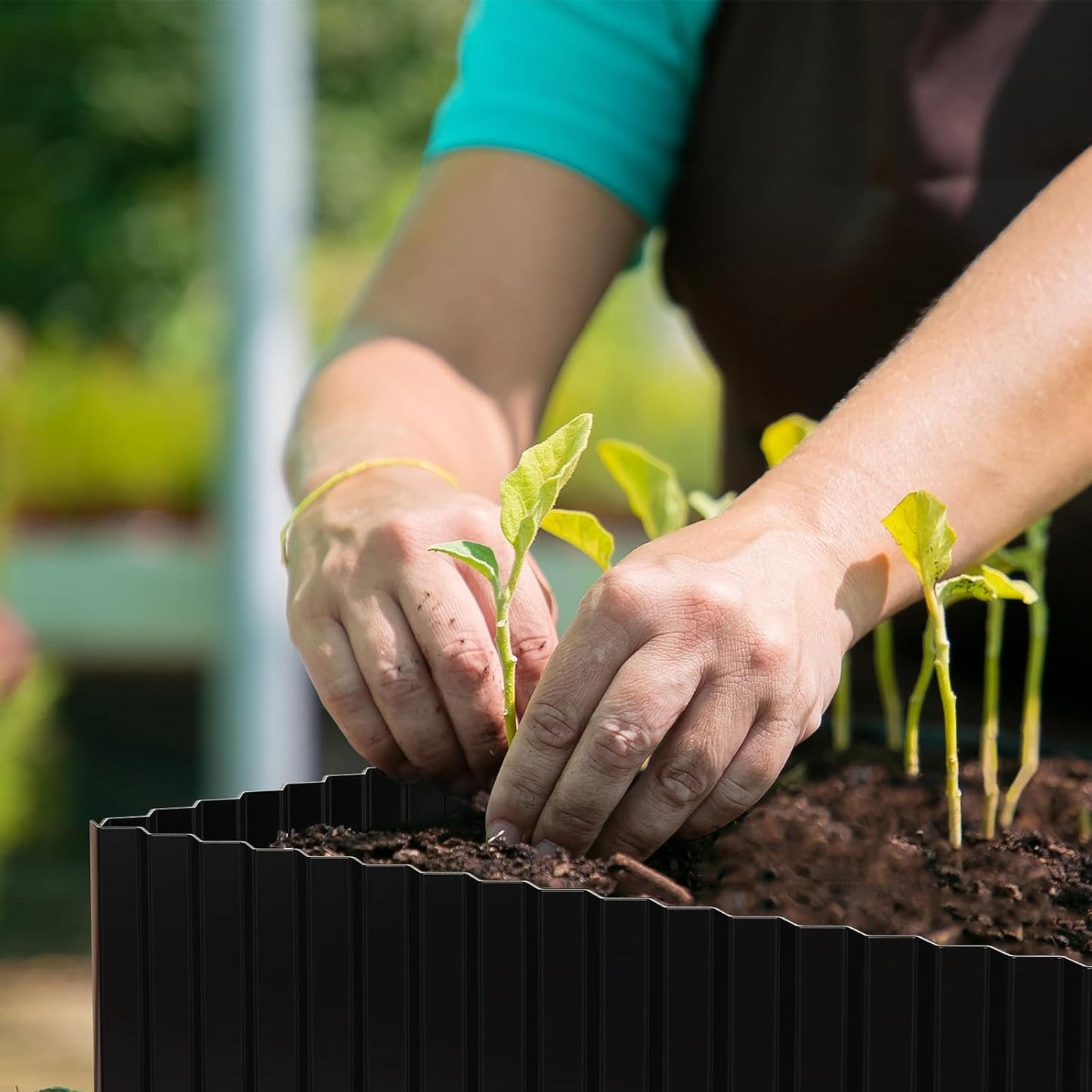 SnugNiture Corrugated Metal Garden Edging,6" x 20' Sturdy Lawn Edging Border,Landscape Edging Border for Lawn, Flower Bed,Garden and Yard(Black)