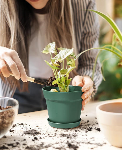 homenote Plant Pots,7.5 Inch Flower Pots for Plants Plastic Planters for Indoor with Multiple Drainage Holes and Trays, for All Home Garden Flowers Succulents,Outdoor(Green,8 Pack)