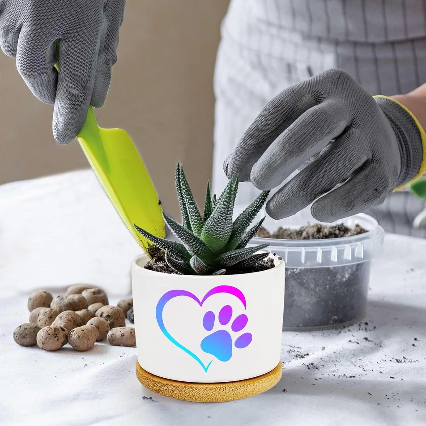 Love Dog Claw Planter Pots,Dog Loves Gifts for Women/Men/Housewarming/Wedding/Festival Birthday Gifts Planter Pots,Outdoors/Indoors,Window Decor,Garden Decor,Yard Decor,Home Decor,Office