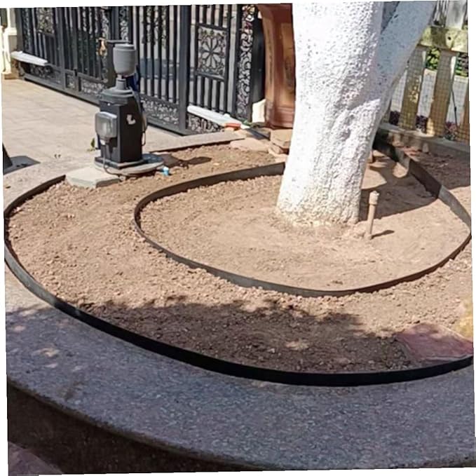 SUPVOX Flexible Plastic Landscape Edging Coil Kit with Spikes Garden Border Fence for Lawn Flower Beds and Shrubbery Easy to Cut and Shape for Tidy Separation