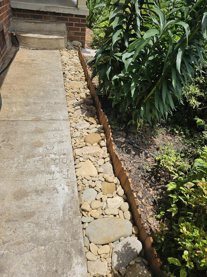 Wood Garden Edging, Wooden Fence Border Decorative Small Picket Panels for Flower Bed Barriers and Landscape Fencing (5.9" H x 47" L, 10 Pack)