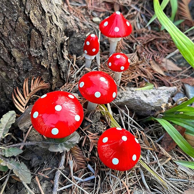 Juegoal Set of 6 Fairy Garden Miniature Mushrooms Statues, Glow in Dark Mini Red Mushroom Resin Figurines, Outdoor Garden Yard Art Accessories, Fly Agarics Sculpture Lawn Ornament Decorations