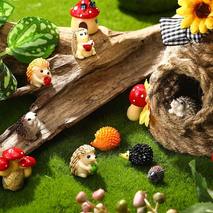 Woanger 30 Pcs Fairy Outdoor Garden Accessories Resin Mini Hedgehog Mushroom Miniature Figurines Garden Tiny Animals Figurines for House Terrarium Plant Bonsai Craft Decor(Cute)