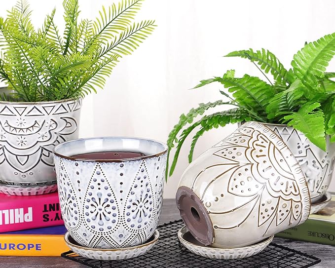 VanEnjoy 5.9 inch Round Bohemian Style Ceramic Planter, Geometry Engrave Off White Brown Succulent Planter Flower Pot, Indoor Outdoor Decorative Planter