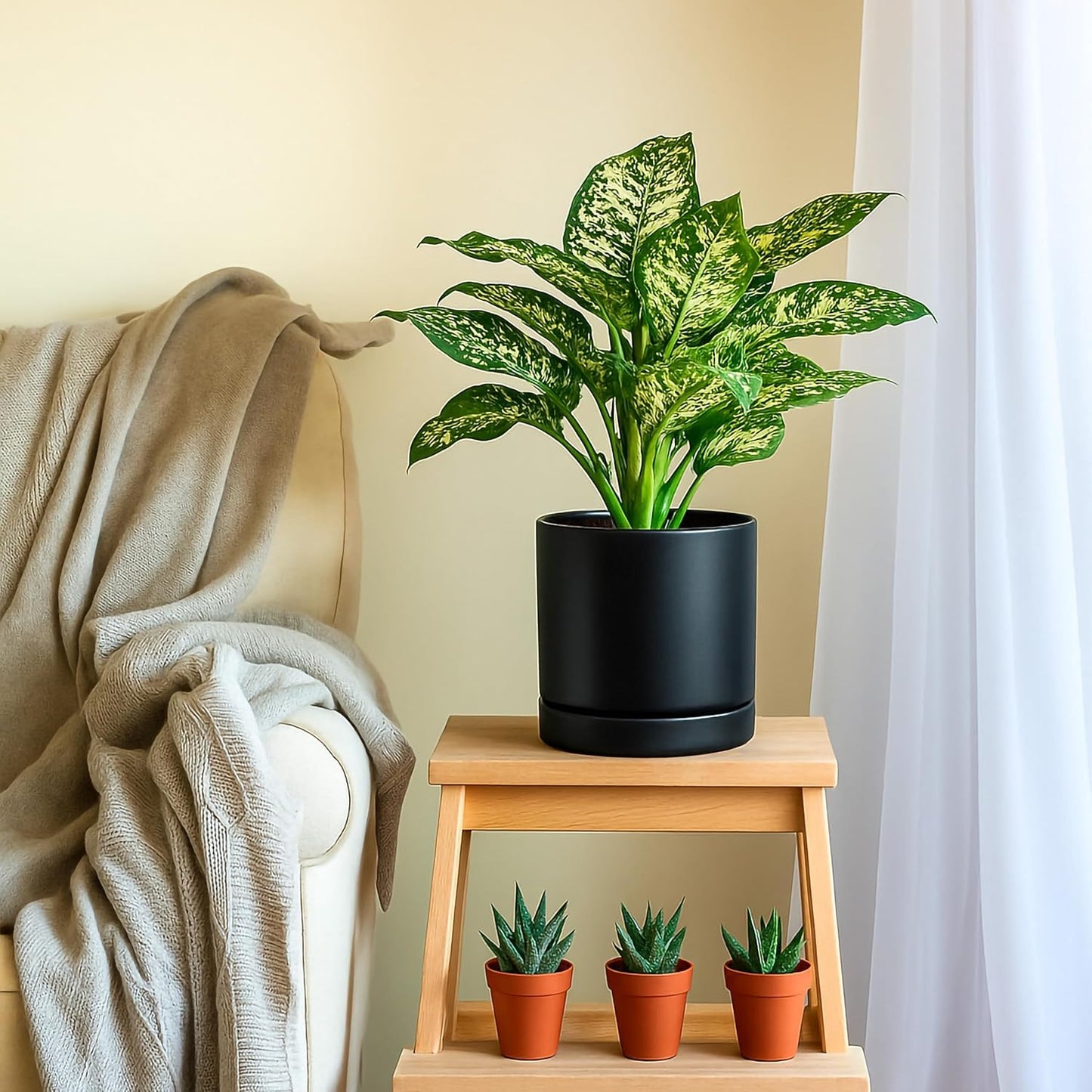 D'vine Dev 6.5 Inch & 8.2 Inch Ceramic Planter Pots for Plants with Drainage Hole and Saucer, Medium Plant Pots Set, Black, 94-G-M-2