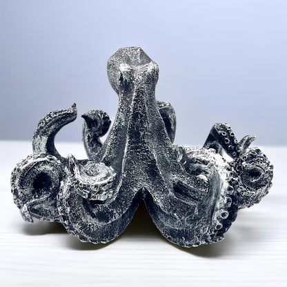 10 Inch Octopus Vintage Statue Sculpture Frgurine Gift for Home Office Living Room Desktop Display Decor Decorative (Silver)