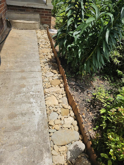 Wood Garden Edging, Wooden Fence Border Decorative Small Picket Panels for Flower Bed Barriers and Landscape Fencing (5.9" H x 47" L, 1 Pack)