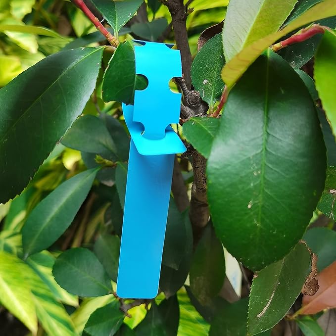 200 Pcs Blue Plastic Plant Tags with a Marker Pen, Wrap Around Hanging Tree Tags Nursery Garden Labels Waterproof Nursery Garden Stakes, 2x20cm