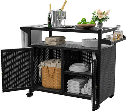 Xilingol Outdoor Bar Table, Wicker Bar Cart with Cabinet, Patio Serving Cart with Tempered Glass Top, Lockable Wheels, Rounded Handle & Side Basket for Garden, Poolside & Backyard, Black