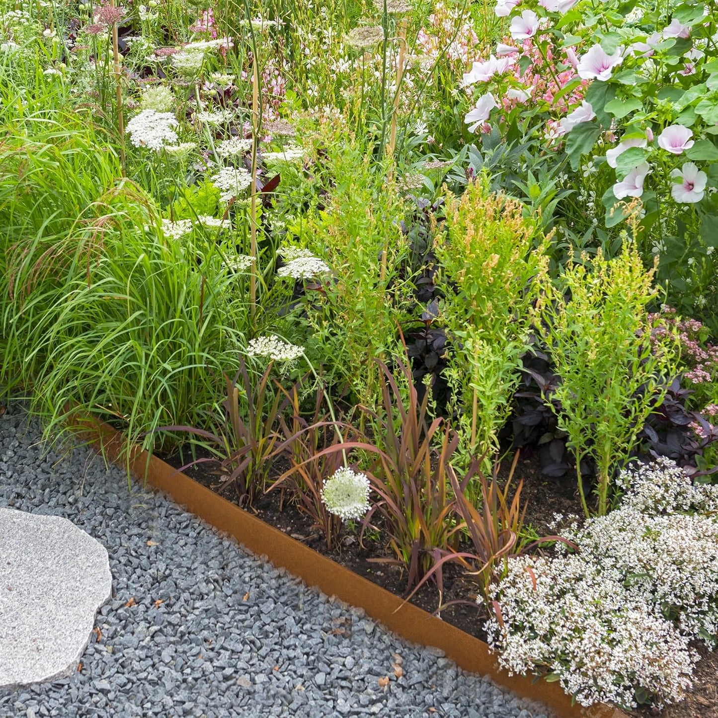 KOL Corten Steel Pre-Rusted Garden Lawn Edging - 6-Pack Metal Landscape Edging Strips - Heavy Duty Hammer-in Cor-Ten Steel Rust Border with 7 Clips - 14-Gauge - 40" L x 5.5" H (20FT Total Length)