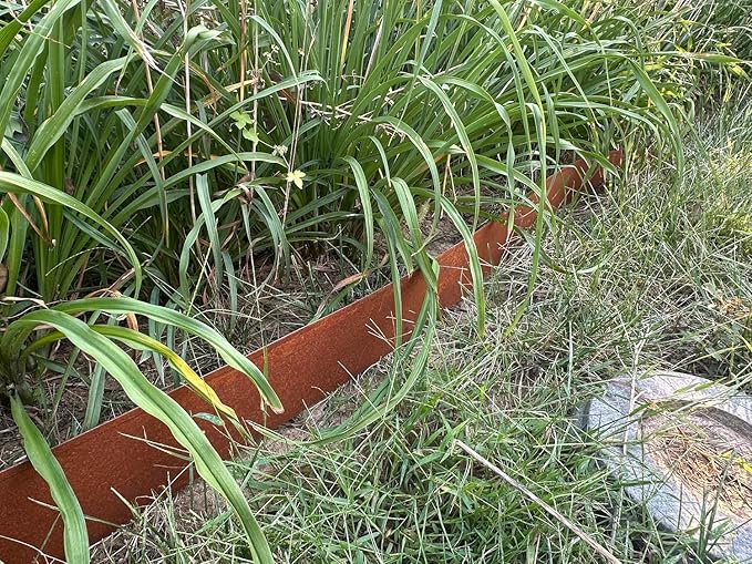 33ft Landscape Edging Cor-Ten Steel - Pre-Rusted Garden Border Kit, 10 Pack Hammer-in Lawn Edging Strips 11 Clips & Gloves - Durable Garden Edge for Lawn, Yard