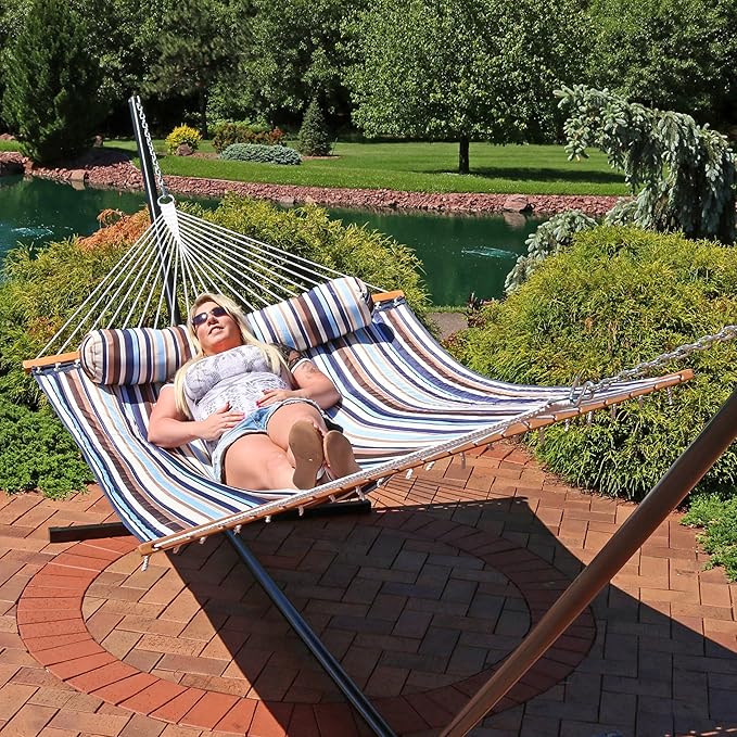 Sunnydaze Quilted Outdoor Hammock with Spreader Bars - Heavy-Duty 450-Pound Capacity Double Hammock for Outside - Ocean Isle