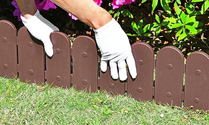 Evelyne Garden Border Plastic Edging: Wooden Fence Design - 16pcs Brown Yard Landscaping Fence Liner Lawn Edge Barrier - 20ft Kit of Decorative Lawn Panels Elements -Landscaping Edging-GMT-10374-A16
