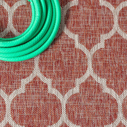 Eyely BMS109C-5R Santa Monica Trebol Moroccan Trellis Textured Weave Indoor/Outdoor Area Rug Coastal;Bohemian, Bedroom, Backyard, Patio, Easy-Cleaning, Non-Shedding, 5' Round, Red/Beige